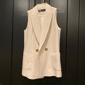 ZARA Cream sleeveless blazer
